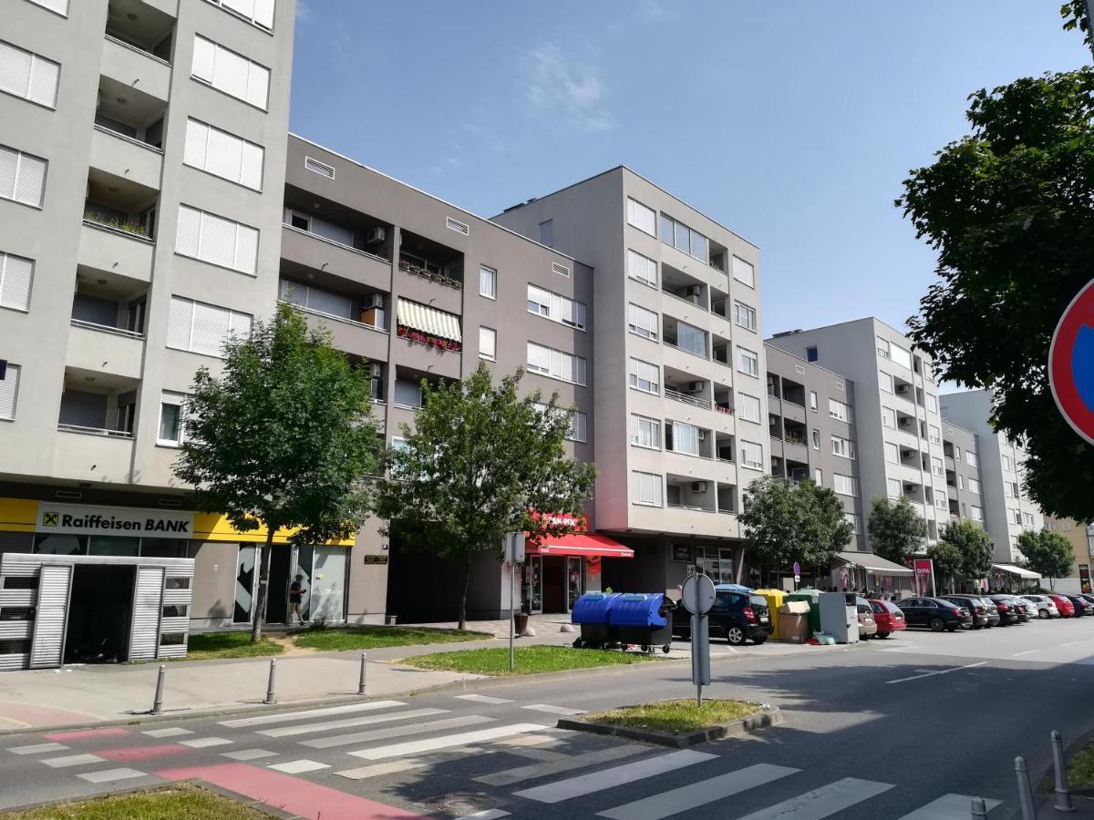 Apartments Dora Zagreb Exterior foto